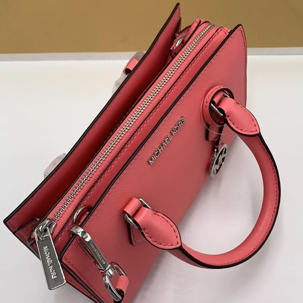 MICHAEL KORS SHEILA SMALL CENTER ZIP SATCHEL/ CROSSBODY TEA ROSE COLOR